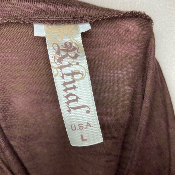 Gothic tee - Picture 5 of 5